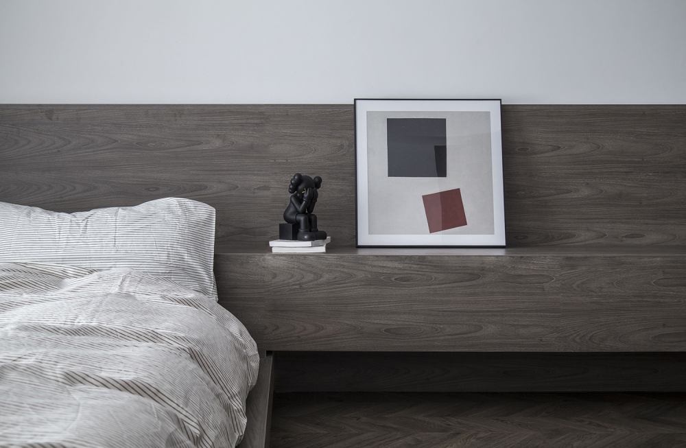 現代簡約風格室內家裝案例效果圖-臥室床頭柜