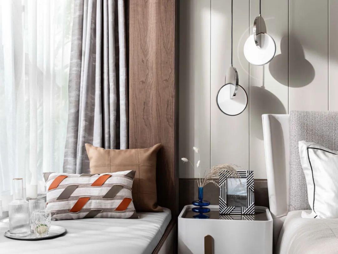 現代輕奢風格室內設計家裝案例-臥室床頭柜