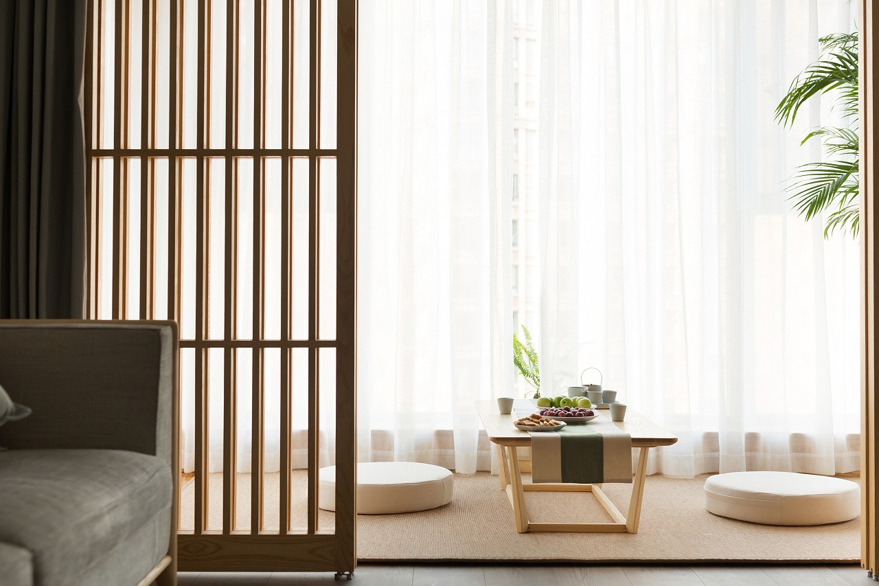 日式簡約風格家裝設計室內裝修效果圖-客廳陽臺